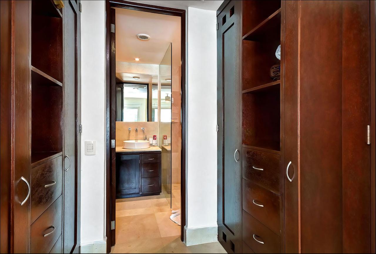 Luxurious & Central Condo In Playa Steps From The Beach Playa del Carmen Eksteriør billede