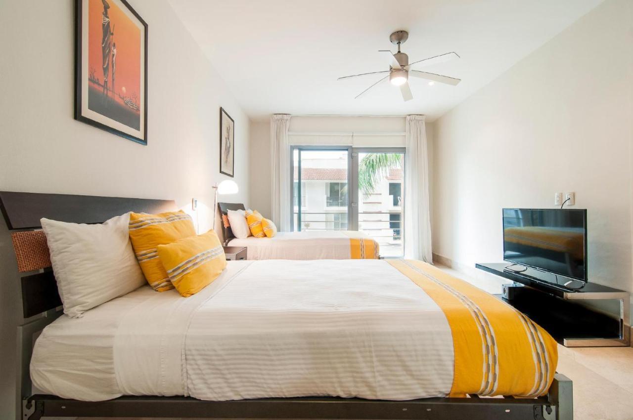 Luxurious & Central Condo In Playa Steps From The Beach Playa del Carmen Eksteriør billede