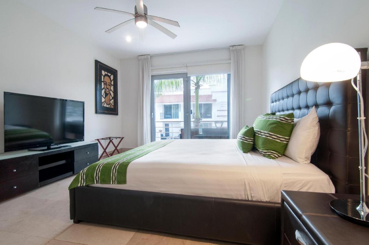 Luxurious & Central Condo In Playa Steps From The Beach Playa del Carmen Eksteriør billede