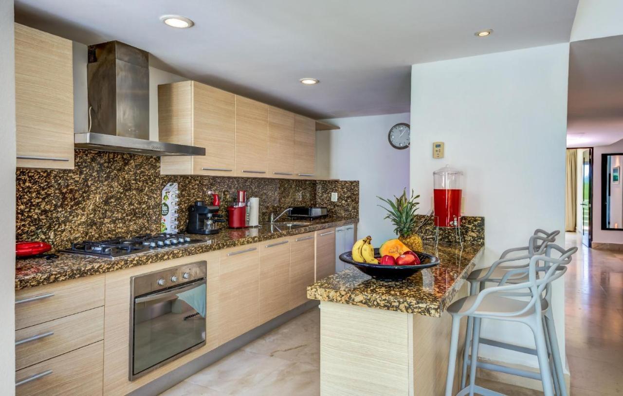 Luxurious & Central Condo In Playa Steps From The Beach Playa del Carmen Eksteriør billede